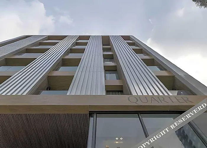 Uhg The Quarter澎蓬酒店 4* 曼谷